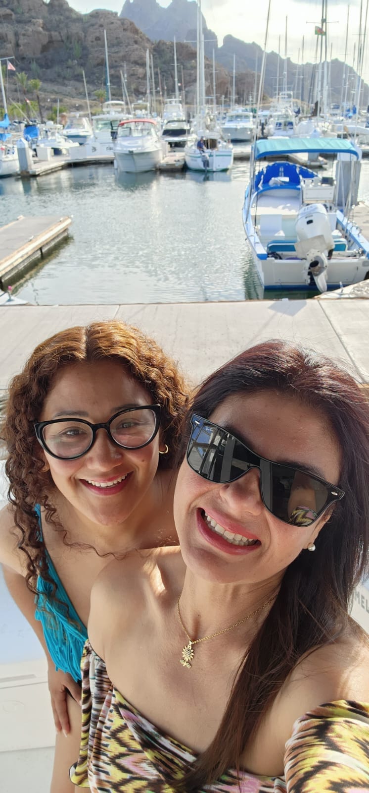 Silvia Robles milf piernuda