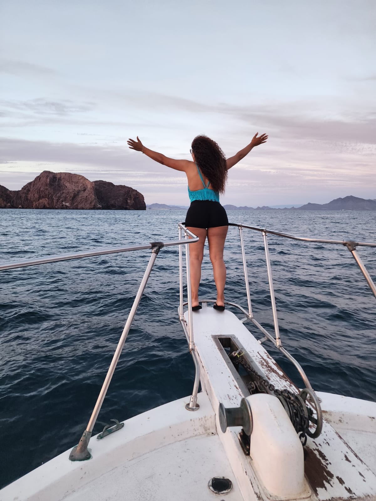 Silvia Robles milf piernuda