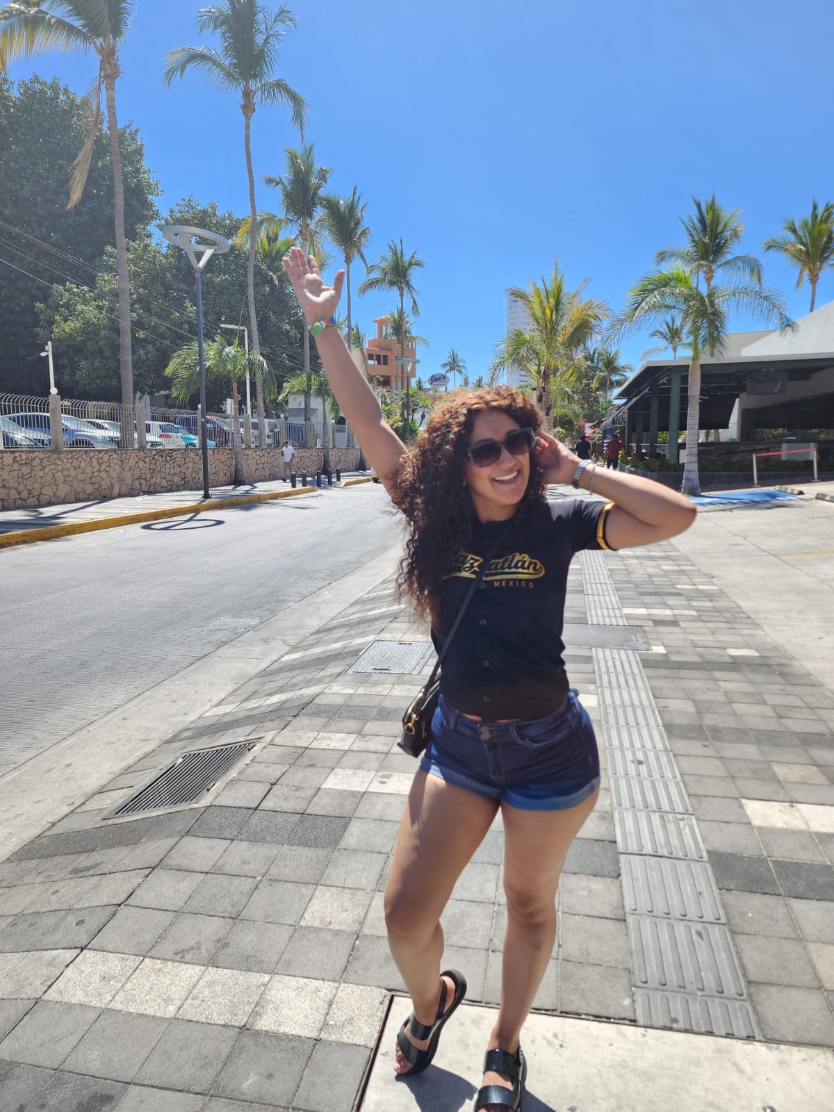 Silvia Robles milf piernuda