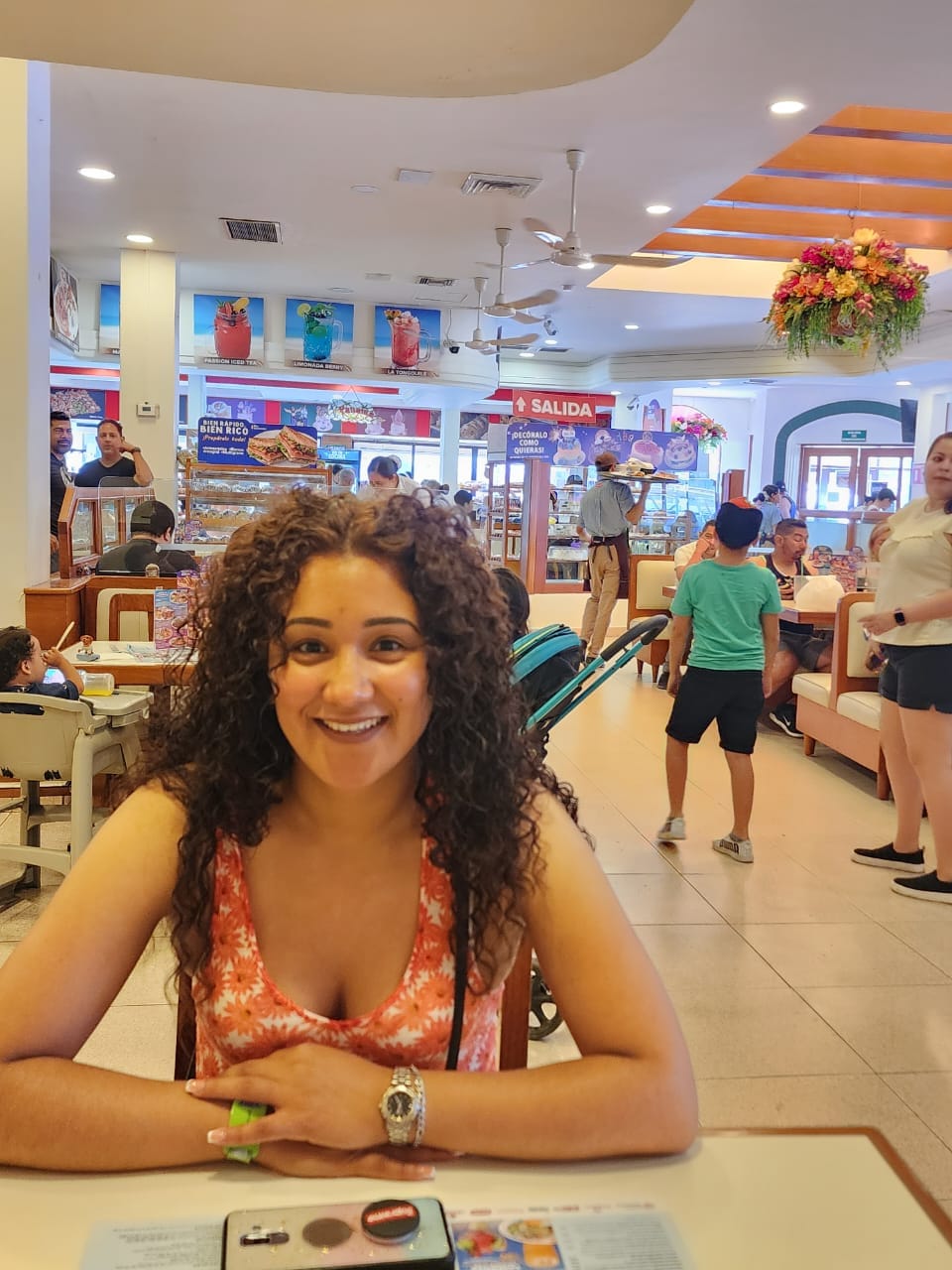 Silvia Robles milf piernuda