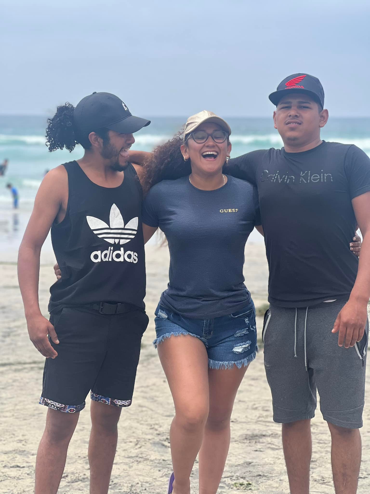 Silvia Robles milf piernuda