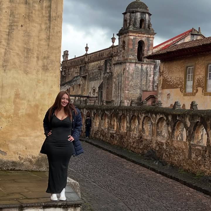 La peluquera chichona