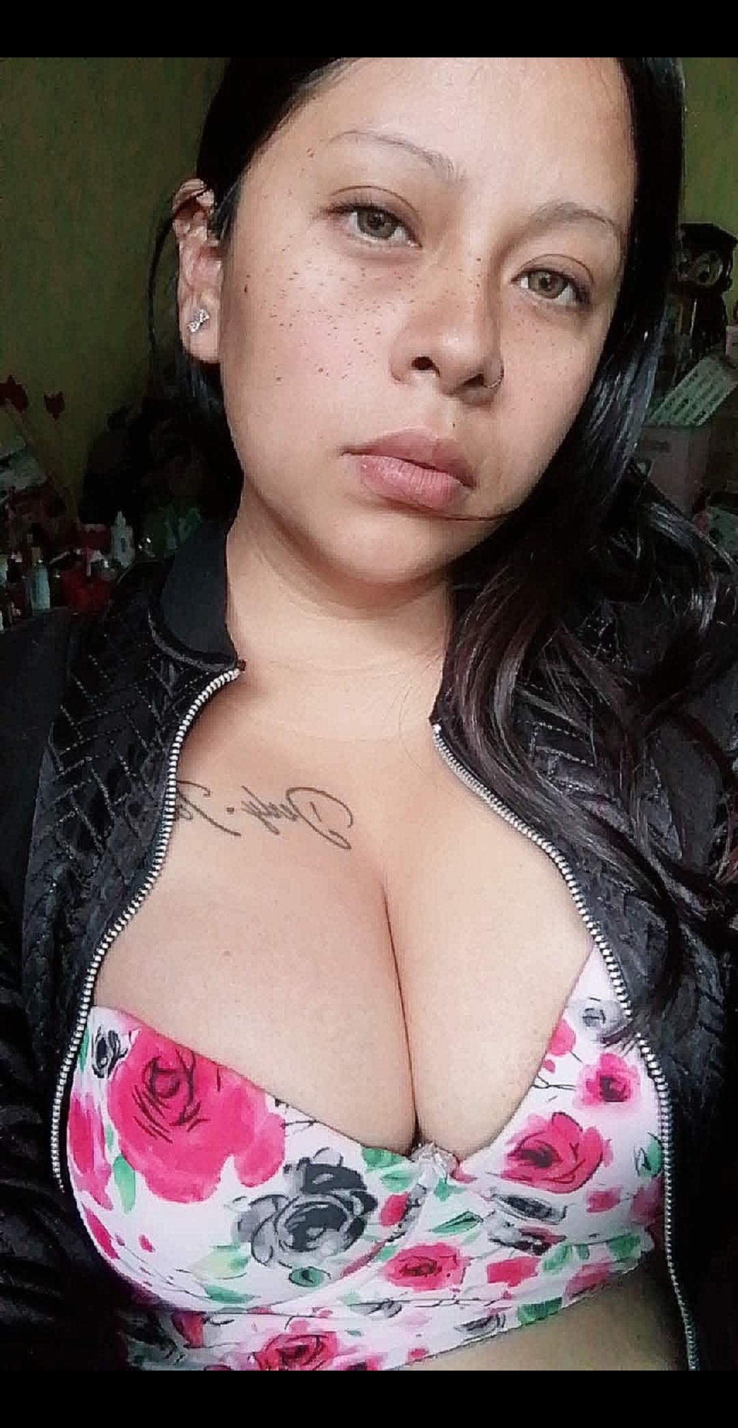 Beth Flores Pack +52 1 56 1432 3201