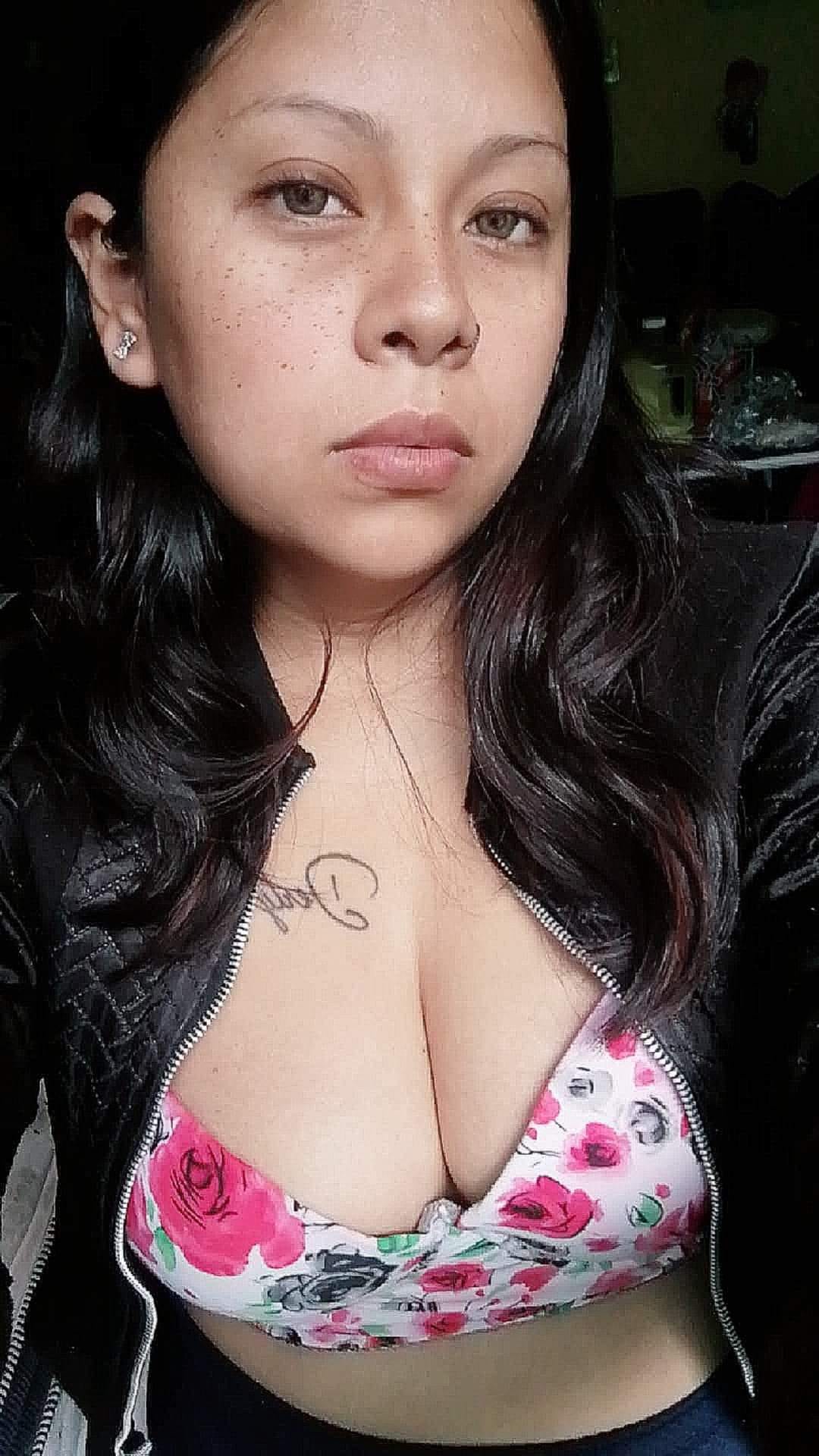 Beth Flores Pack +52 1 56 1432 3201