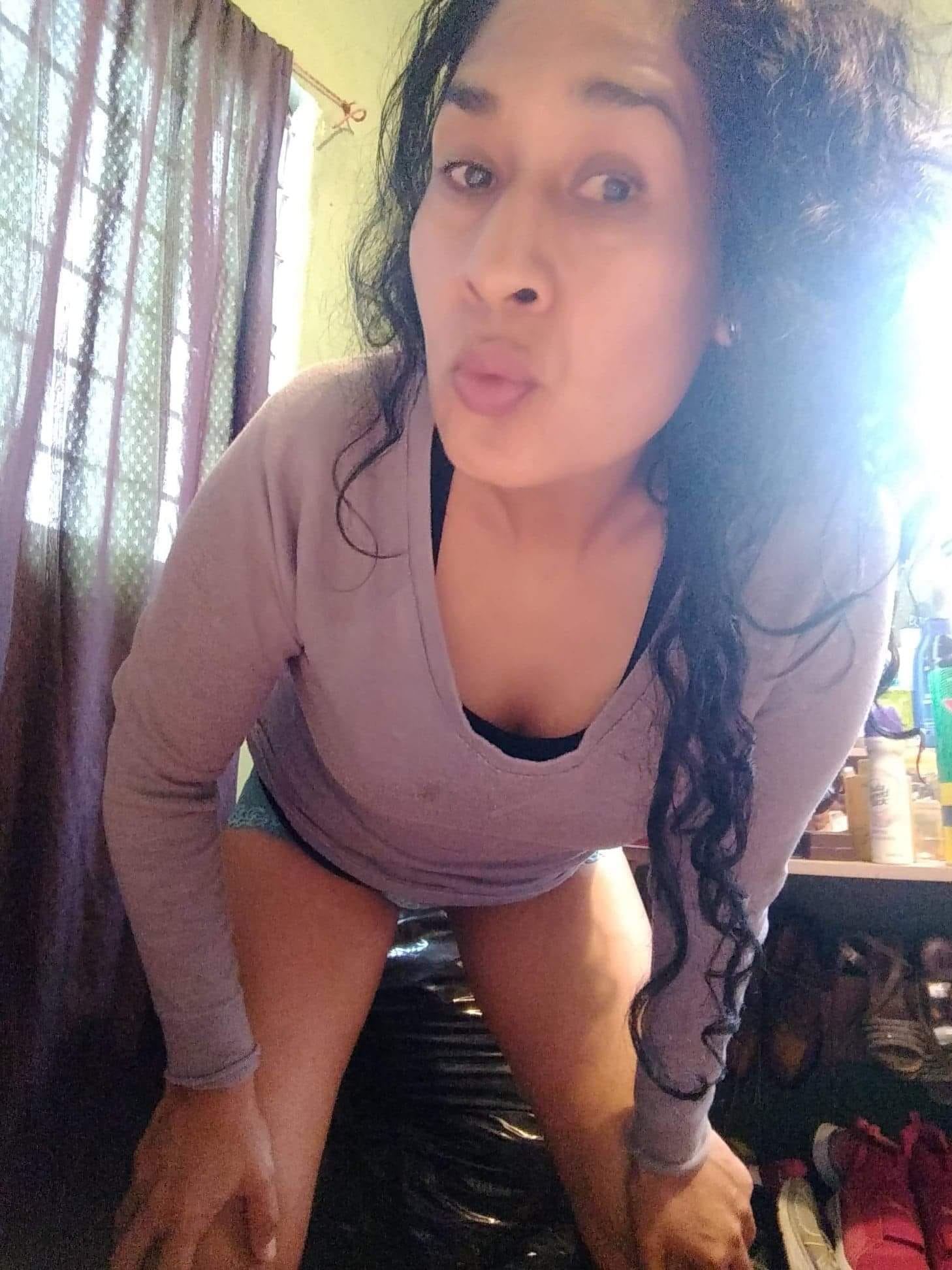 Rehtse Varu - Esther Valencia Ruiz