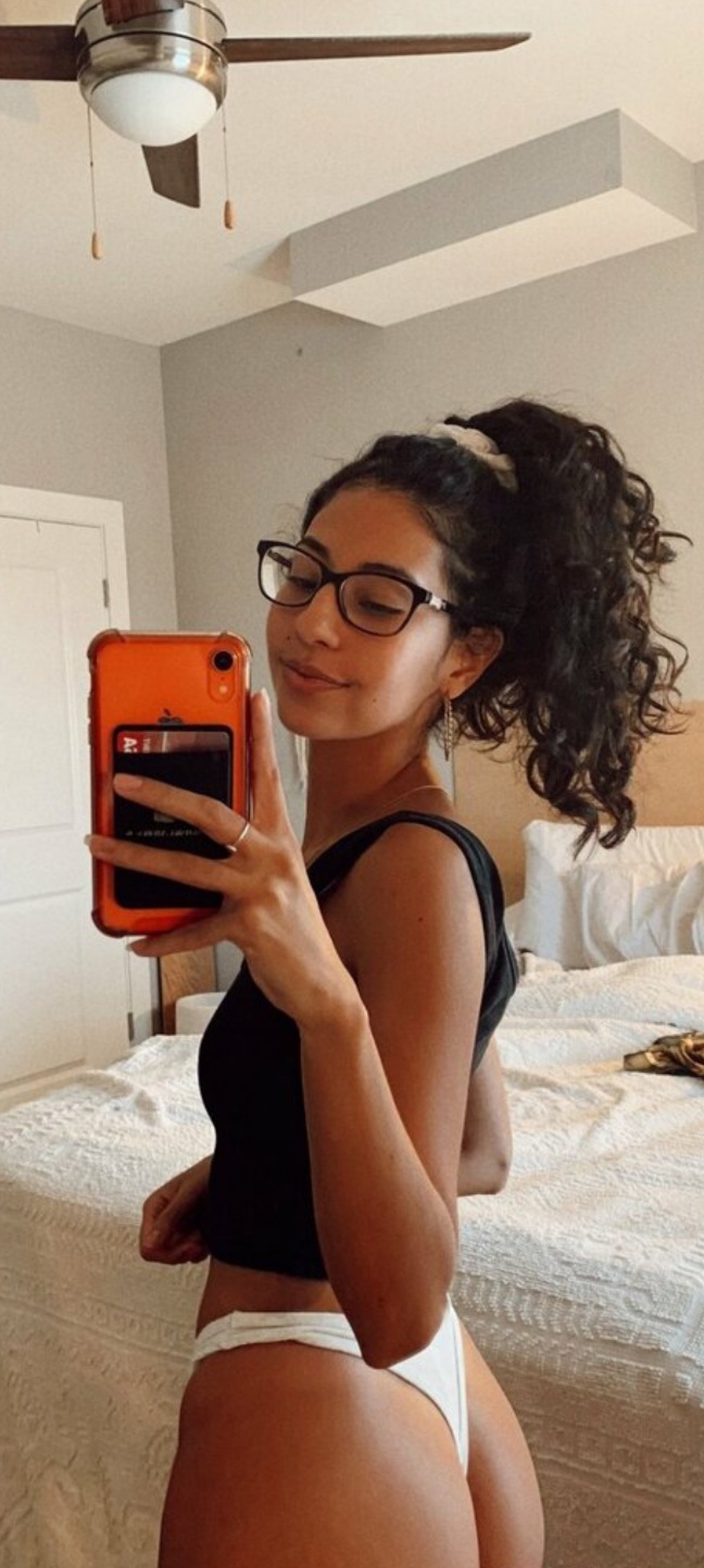 Latin Thick Booty 50