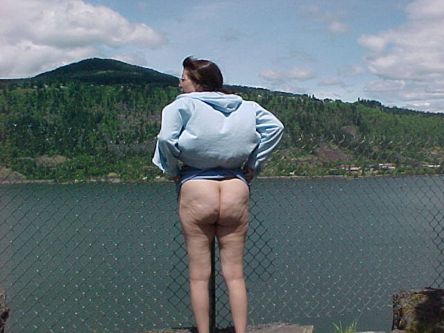 Kathy Sims from Salem oregon, Flashes