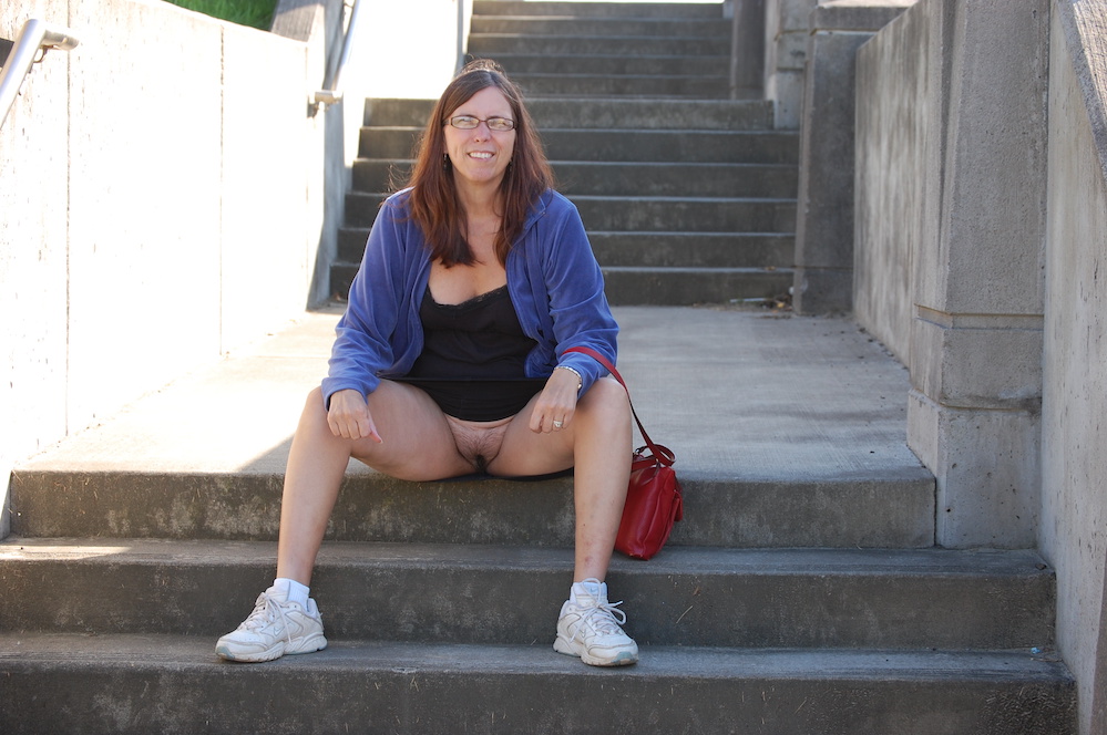 Kathy Sims from Salem oregon, Flashes