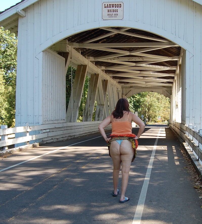 Kathy Sims from Salem oregon, Flashes