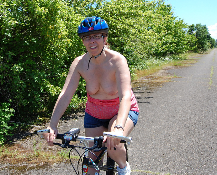 Kathy Sims from Salem oregon, Flashes