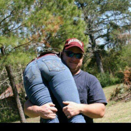 Arkansas Farm Girl Amanda G., loves to be naked and exposed