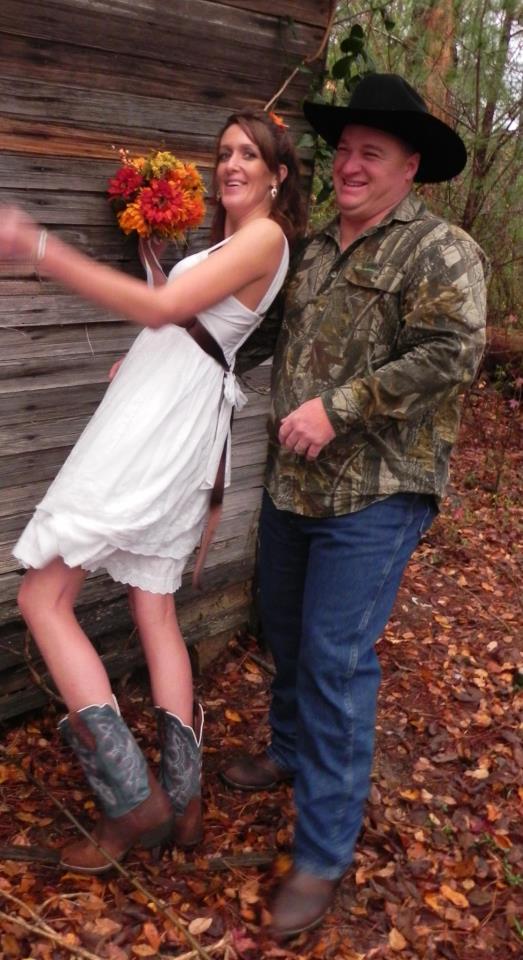 Arkansas Farm Girl Amanda G., loves to be naked and exposed