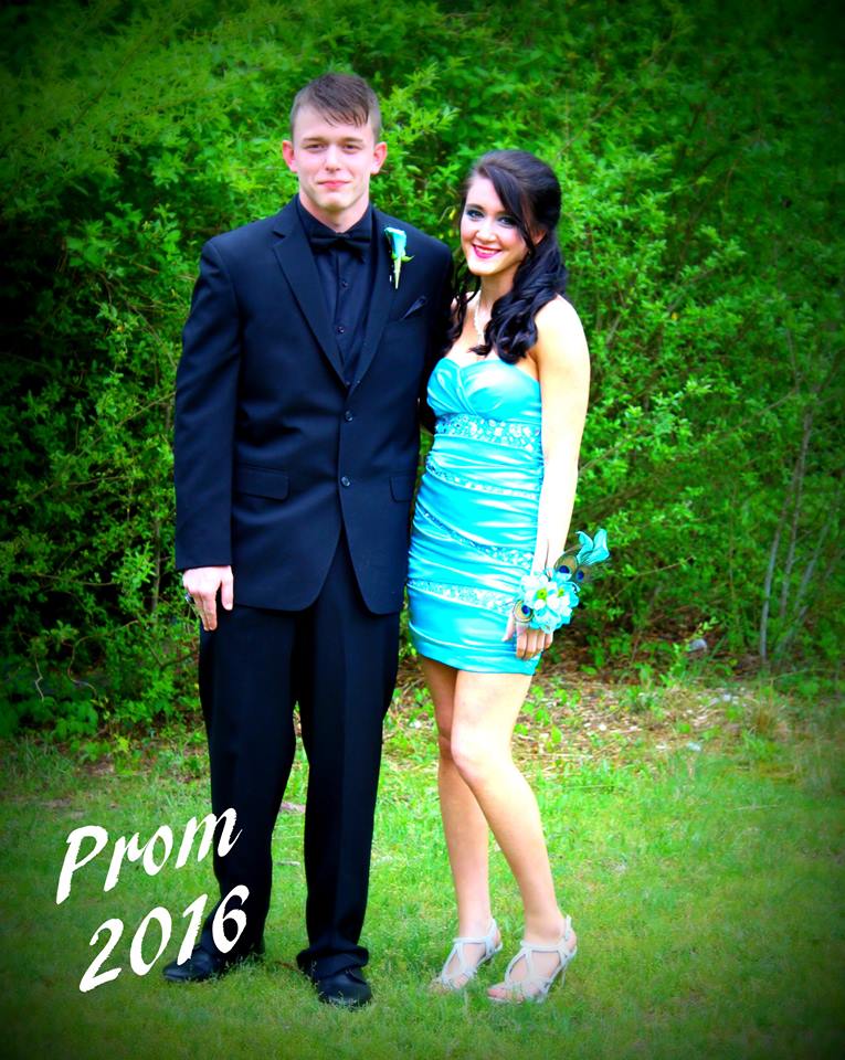 Arkansas Farm Girl Amanda G., loves to be naked and exposed