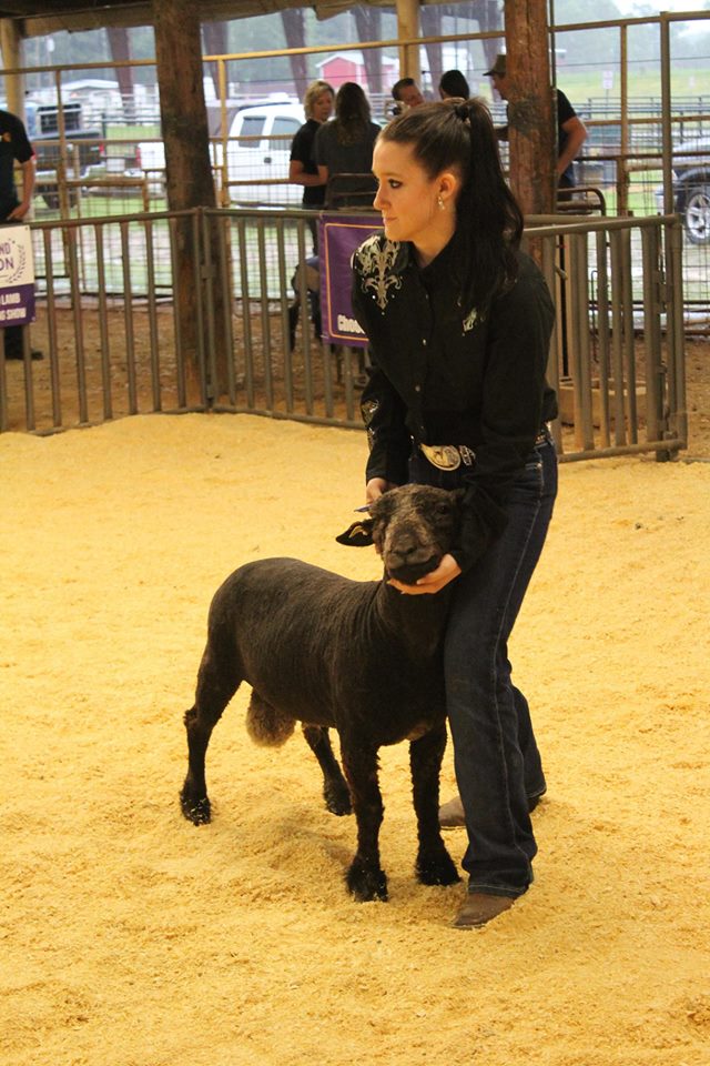 Arkansas Farm Girl Amanda G., loves to be naked and exposed