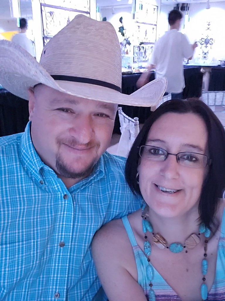 Arkansas Farm Girl Amanda G., loves to be naked and exposed