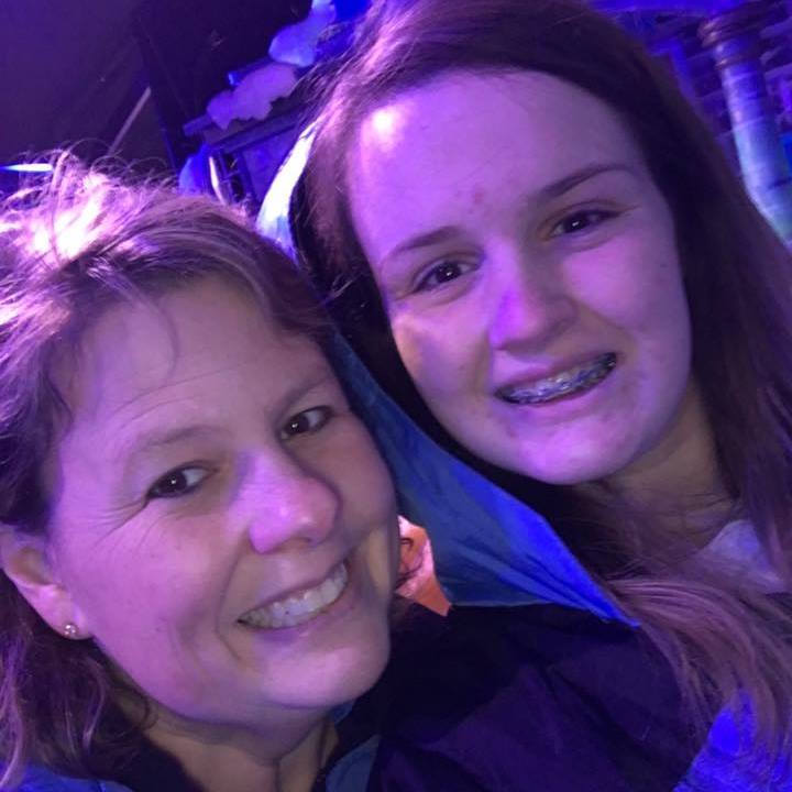 Laura Geldmier-Anderson, Flower Mound, Texas wife gets naked