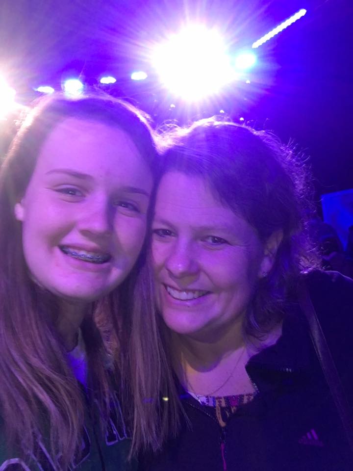 Laura Geldmier-Anderson, Flower Mound, Texas wife gets naked