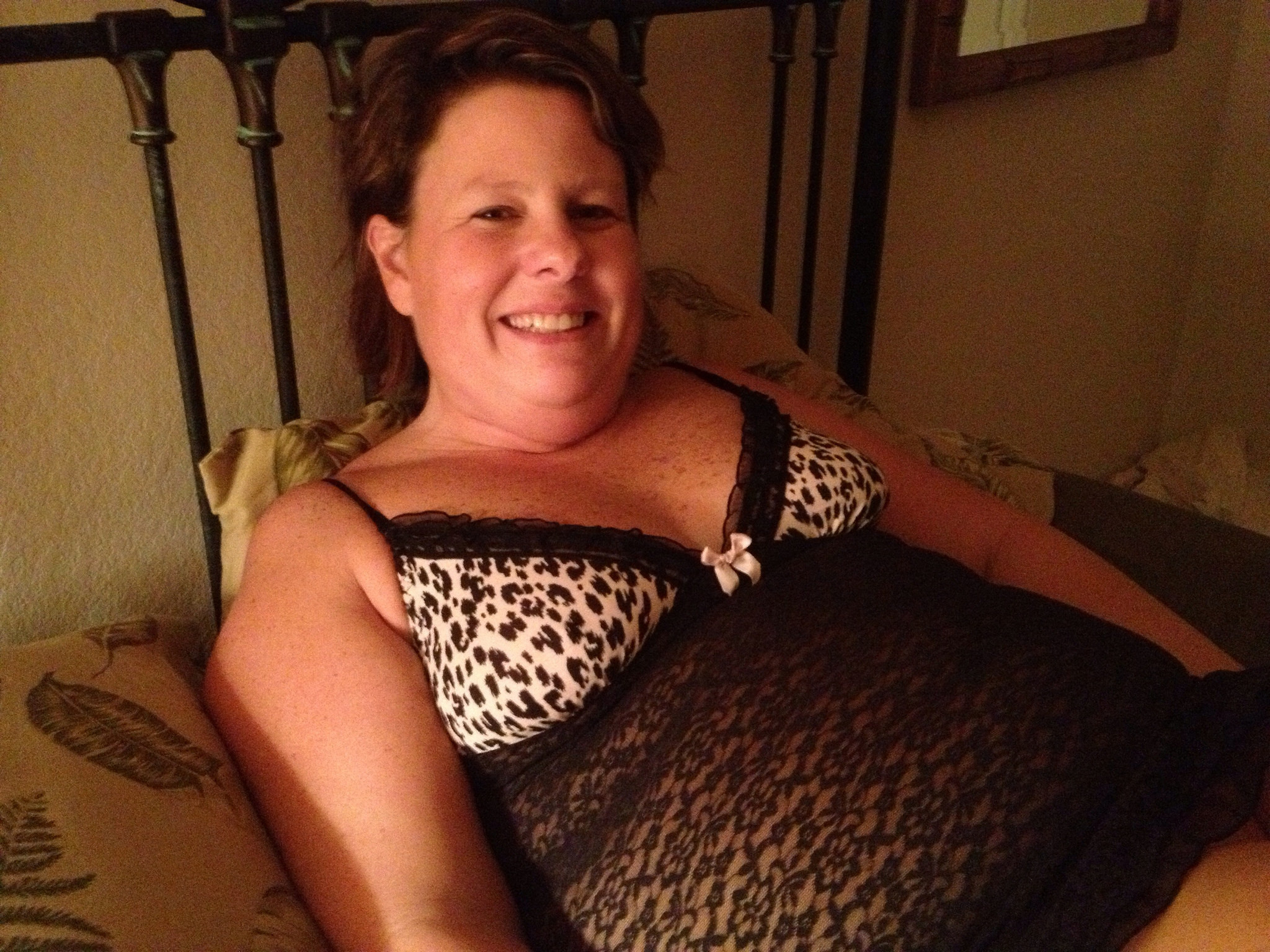 Laura Geldmier-Anderson, Flower Mound, Texas wife gets naked