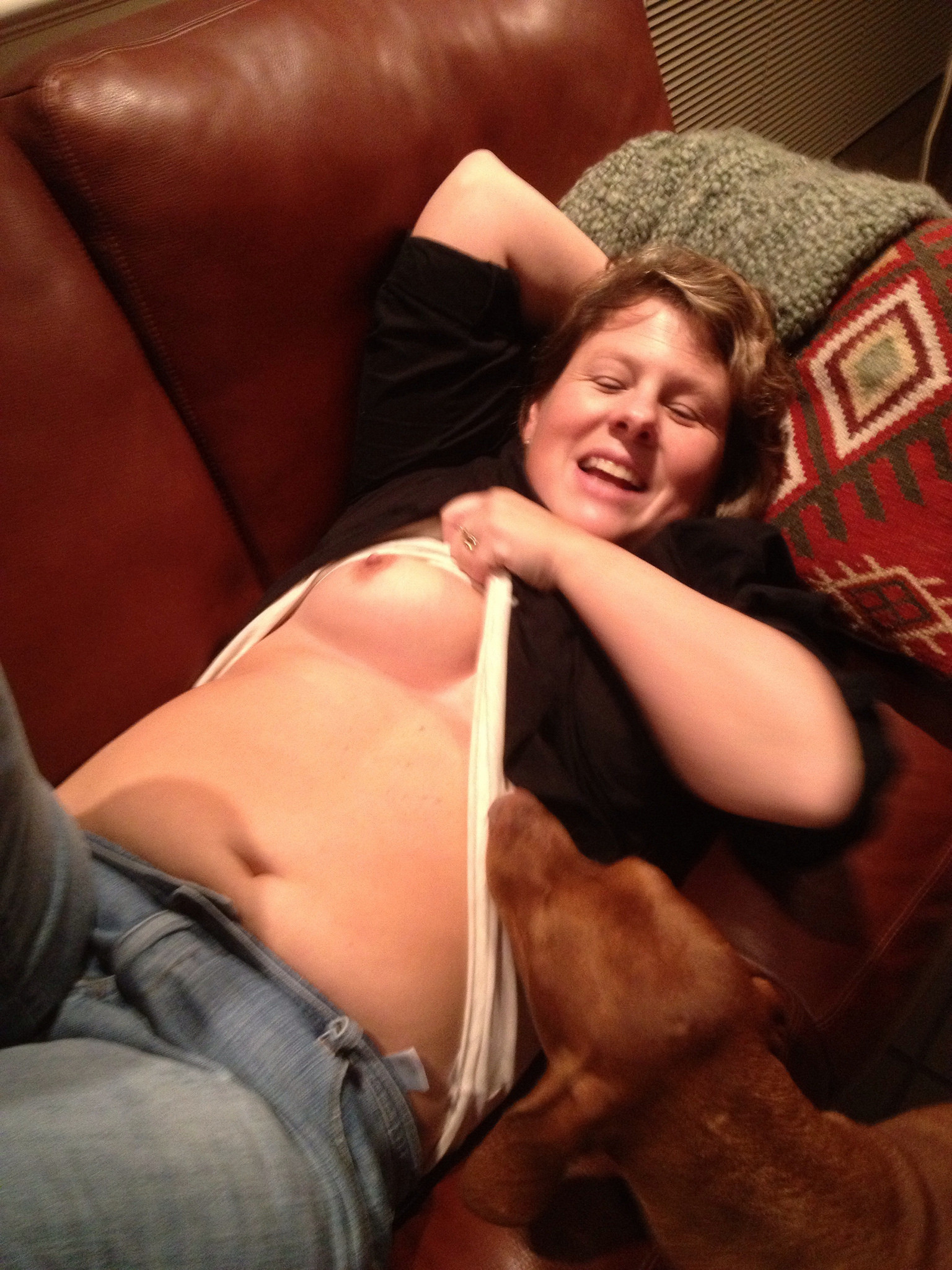 Laura Geldmier-Anderson, Flower Mound, Texas wife gets naked