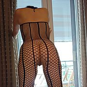 Webslut lolamilf on display