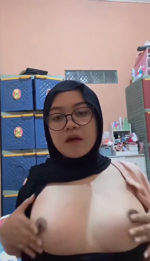 Hot Hot Hot Girl 104