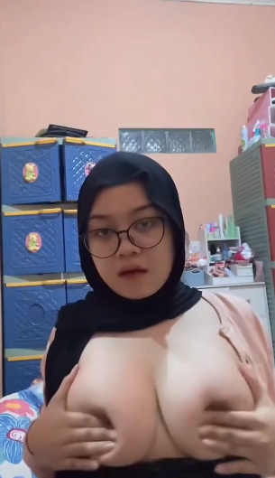 Hot Hot Hot Girl 104