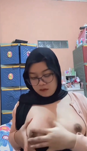 Hot Hot Hot Girl 104