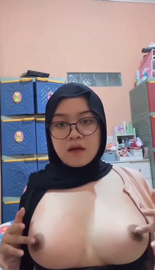 Hot Hot Hot Girl 104