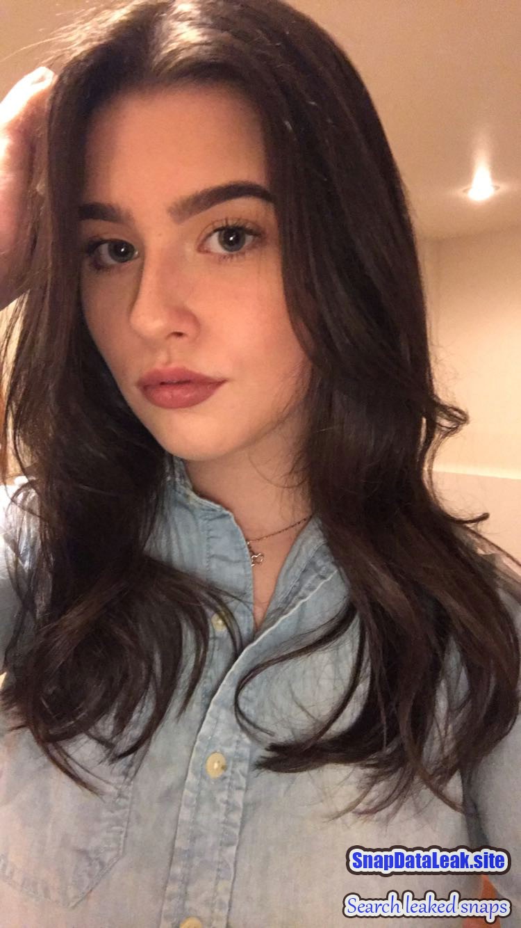 Petite college GF with sexy little body Snapchat Leak