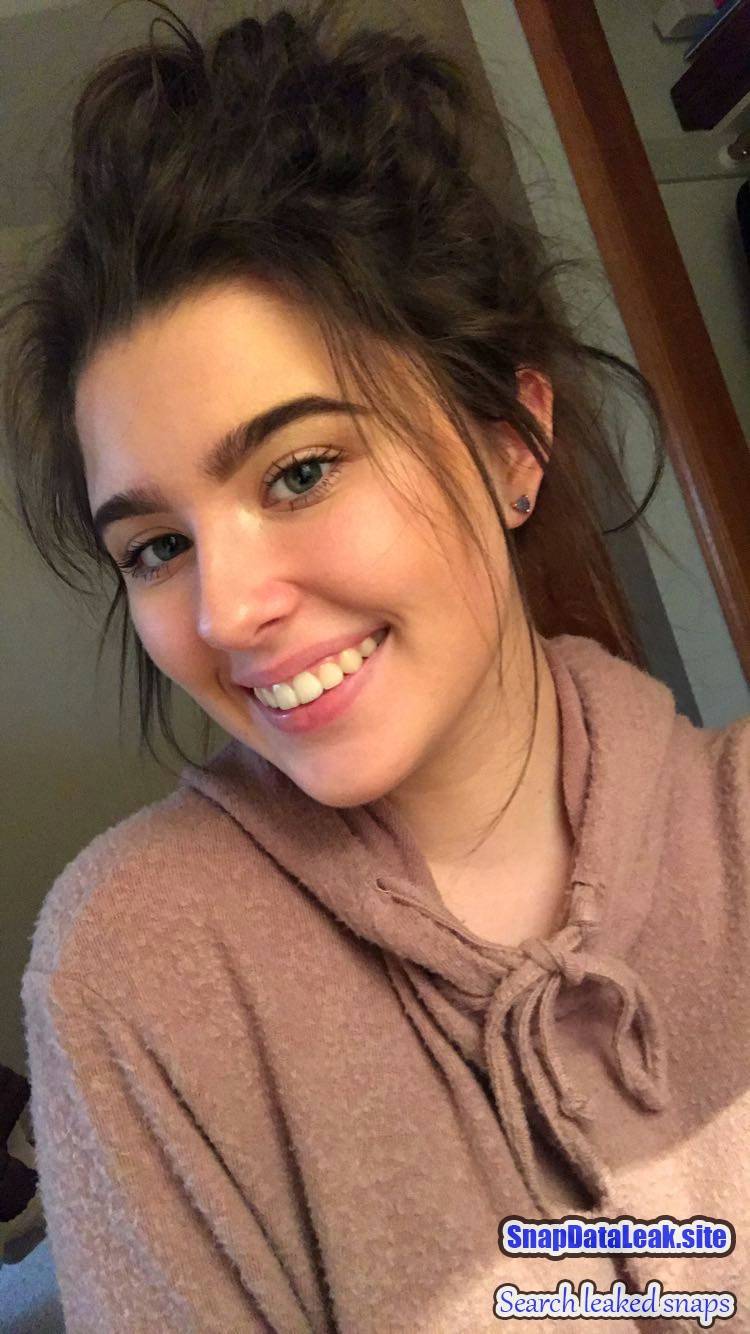 Petite college GF with sexy little body Snapchat Leak