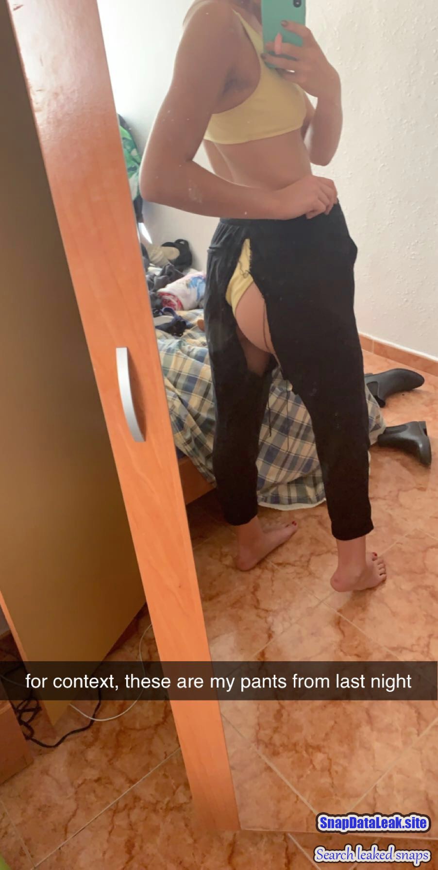 Hot Freshman babe teasing naughty mirror selfie