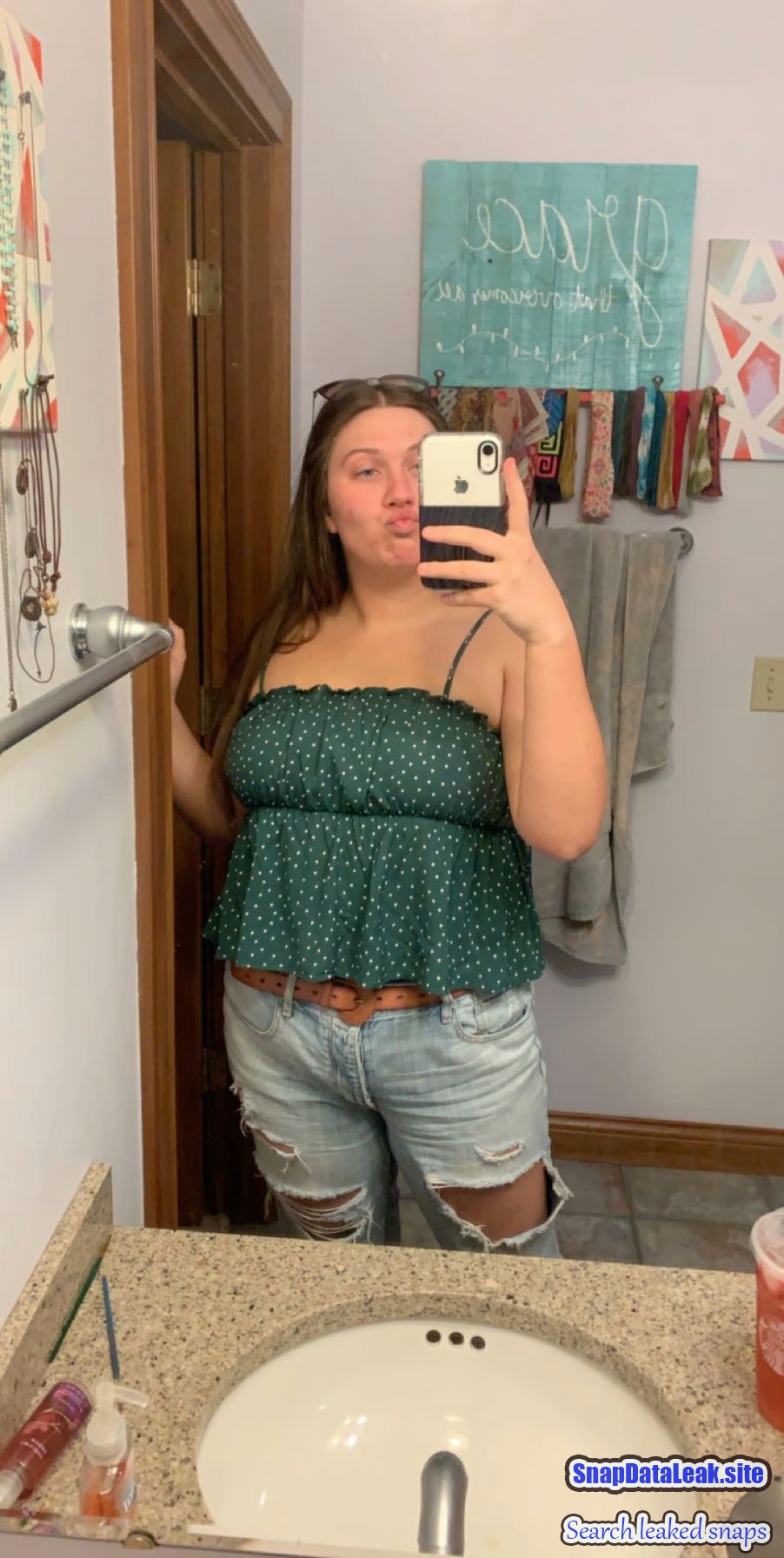 Beautiful light skin perfect body Georgia teen exposed