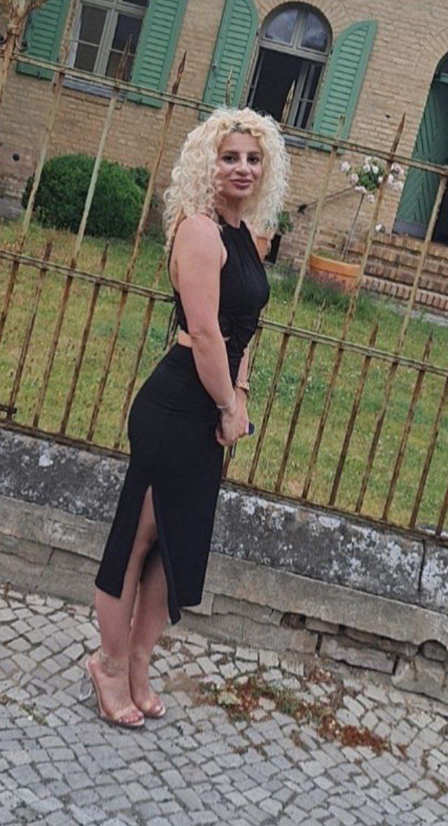 Farah Farhat tge arab whore