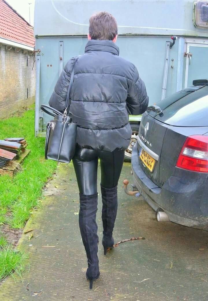 MA FEMME EN TENUE DE PUTE