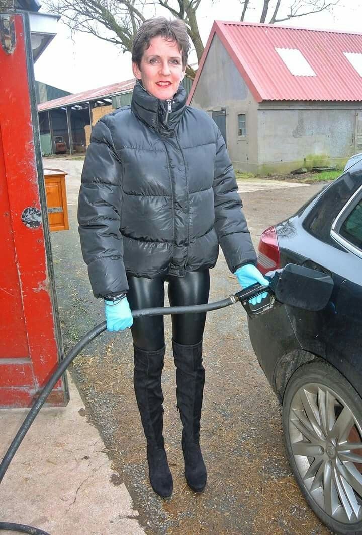 MA FEMME EN TENUE DE PUTE