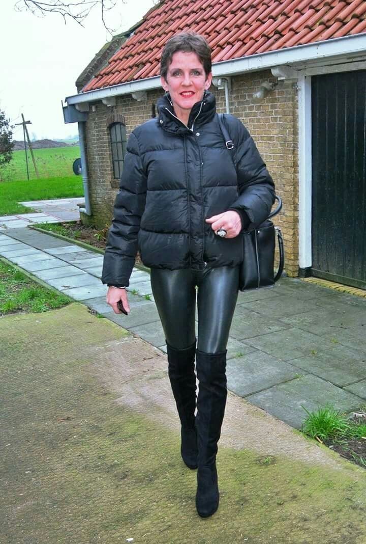 MA FEMME EN TENUE DE PUTE