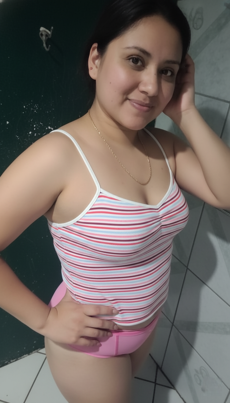 Despues del trabajo luciendo calzon rosa