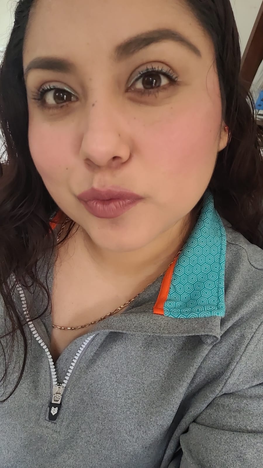 Luciendo su bra negro