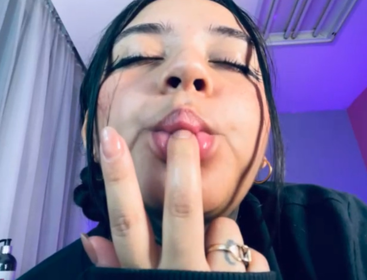 Hot Hot Hot Girl 108