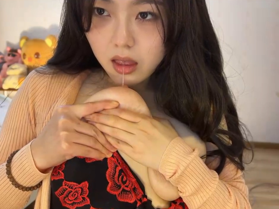 Hot Hot Hot Girl 111