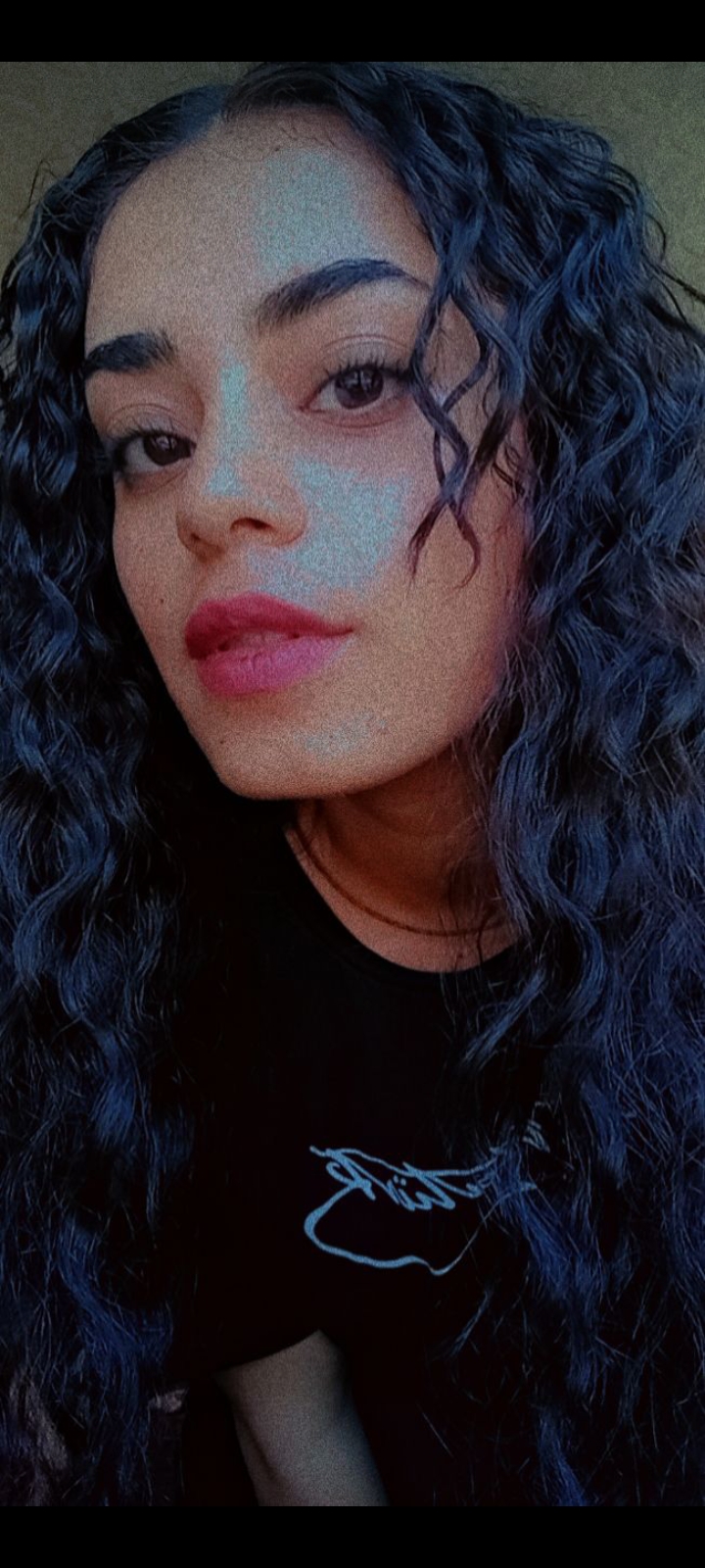 New revealing photos of Turkish girl Hasret