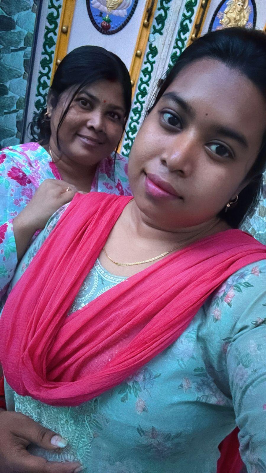 Desi boudi real lesbian couple