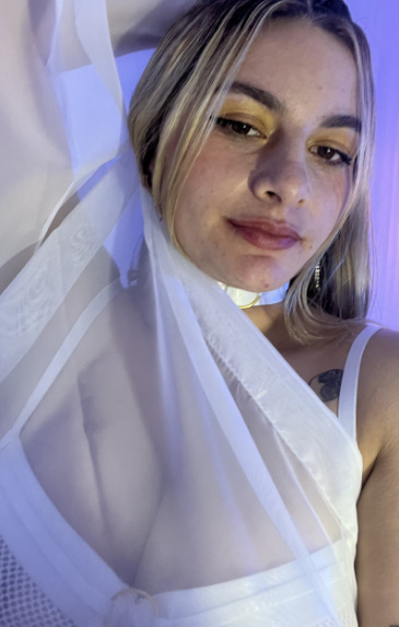 Hot Hot Hot Girl 112