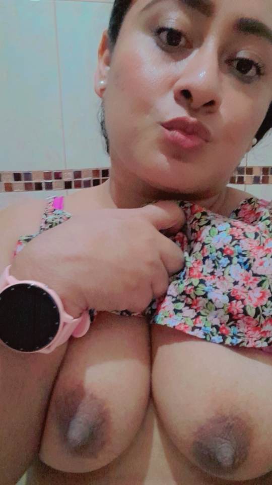 luciendo sexosa Tetas 36C de Michoacan