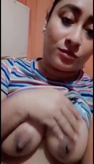 luciendo sexosa Tetas 36C de Michoacan