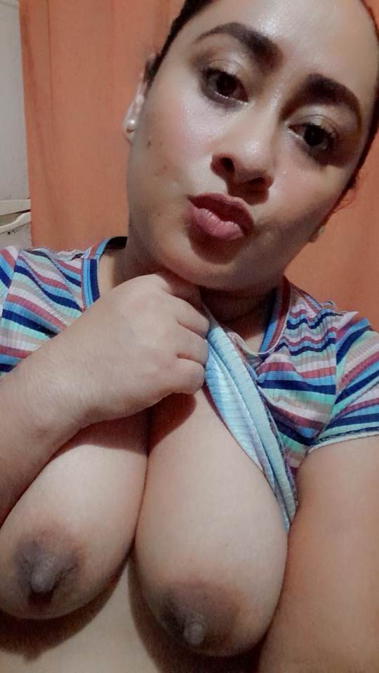 luciendo sexosa Tetas 36C de Michoacan