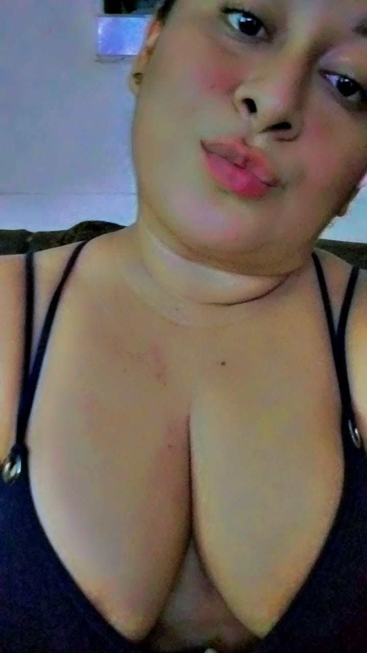 luciendo sexosa Tetas 36C de Michoacan
