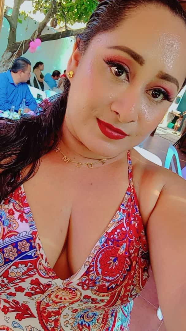 luciendo sexosa Tetas 36C de Michoacan