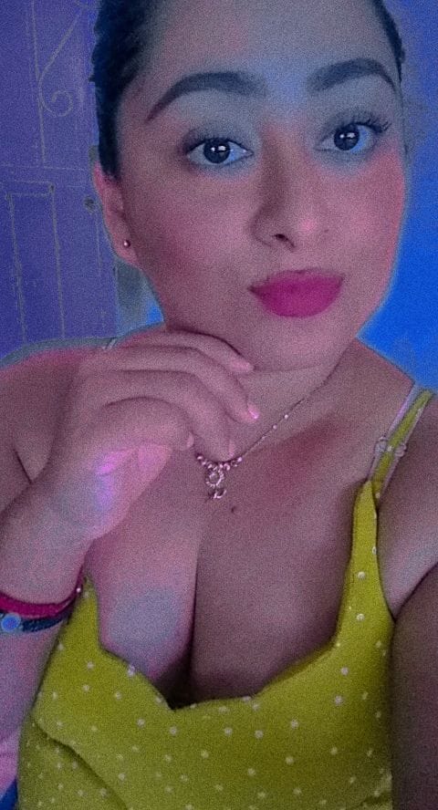 luciendo sexosa Tetas 36C de Michoacan