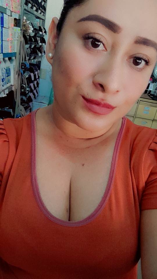 luciendo sexosa Tetas 36C de Michoacan